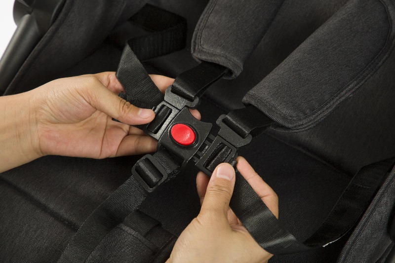 Compact Triple Folding Pushchair